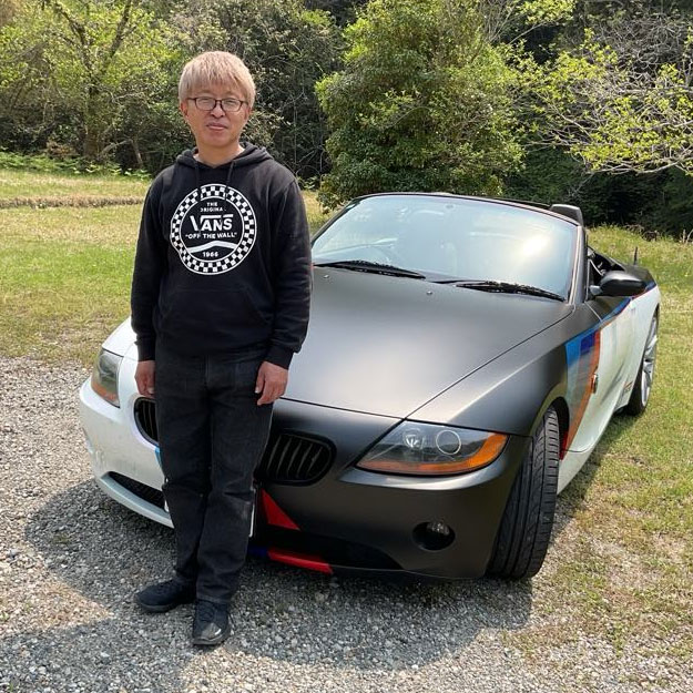 心と髪を整える匠の技 ～3代目理容師＆カーラッピング
