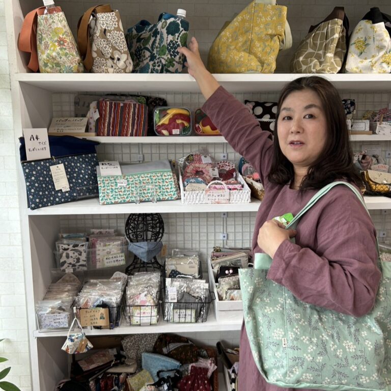 手と心が織りなす雑貨の森
