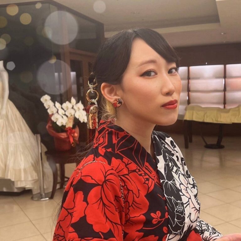 大人の密かな推し活アクセサリー